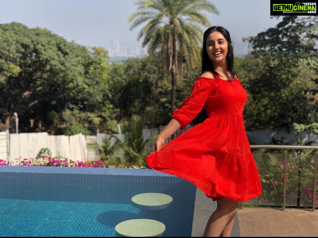 Ashnoor Kaur Instagram - The little red riding hood, Tripping by the sunny pool On a sunny morning! #AshnoorStyleDiaries