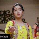 Ashnoor Kaur Instagram - #Repost @sonytvofficial . . Mini ka yeh aitihaasik kadam kya likhega Babes ki ek nayi taqdeer? Dekhiye #PatialaBabes mein, 7 December raat 9 baje sirf Sony Entertainment Television par. @ashnoorkaur @paridhiofficial