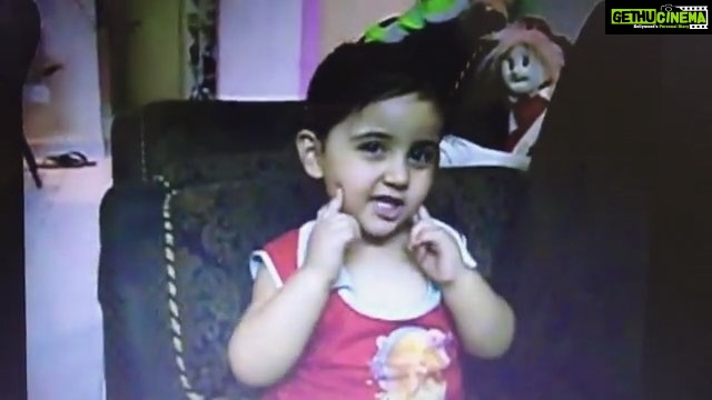 Ashnoor Kaur Instagram - #HappyChildrensDay #majorthrowback 🙈❤️