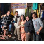 Ashnoor Kaur Instagram - Posting some pictures and #BTS from the #Lohri sequence of #PatialaBabes ❤️ How was your Lohri? #PariNoor #PatialaBabes #MiniKaMickey #Khurannas #offScreenFun #AshnoorStyleDiaries