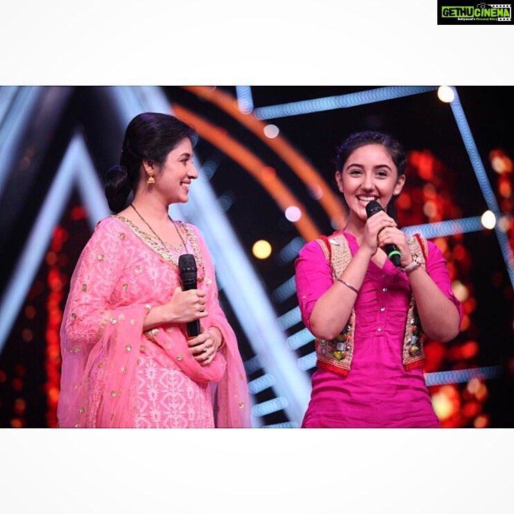 Ashnoor Kaur Instagram - Just some more!🤷🏻♀️ #PatialaBabes in #indianIdol tonight at 8pm IST @sonytvofficial #mumbaiPromotions #ashnoorkaur