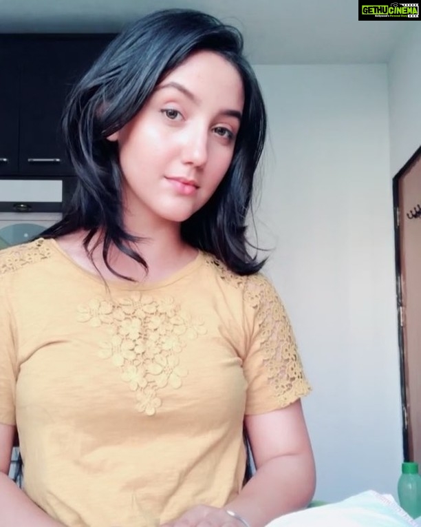 Ashnoor Kaur Instagram - @togetu_app #hazaarondafaa What do you want me to post next? Lemme know in comment section below❤️ . . . Artist and brand managed by @Celebistaan