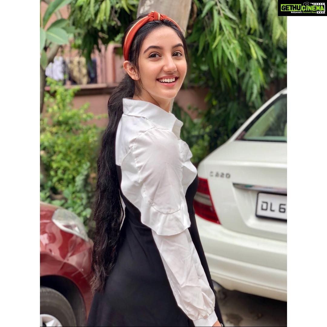 Ashnoor Kaur Instagram - Everything you are experiencing at this moment, whatever it is, is exactly what you need for your personal growth... Trust it!✨