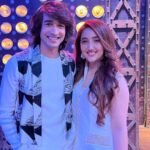 Ashnoor Kaur Instagram - Hum pahuche on #TheKhatraKhatraShow to talk about #TuttGaya 😍 @stebinben @gourovdasgupta @kunwarjuneja @aditya_datt @colorstv @voot @bharti.laughterqueen @punitjpathakofficial @rubinadilaik @priyanksharmaaa @haarshlimbachiyaa30 @mubeensaudagar @saregama_official #Saregama #TuttGaya #NewSong