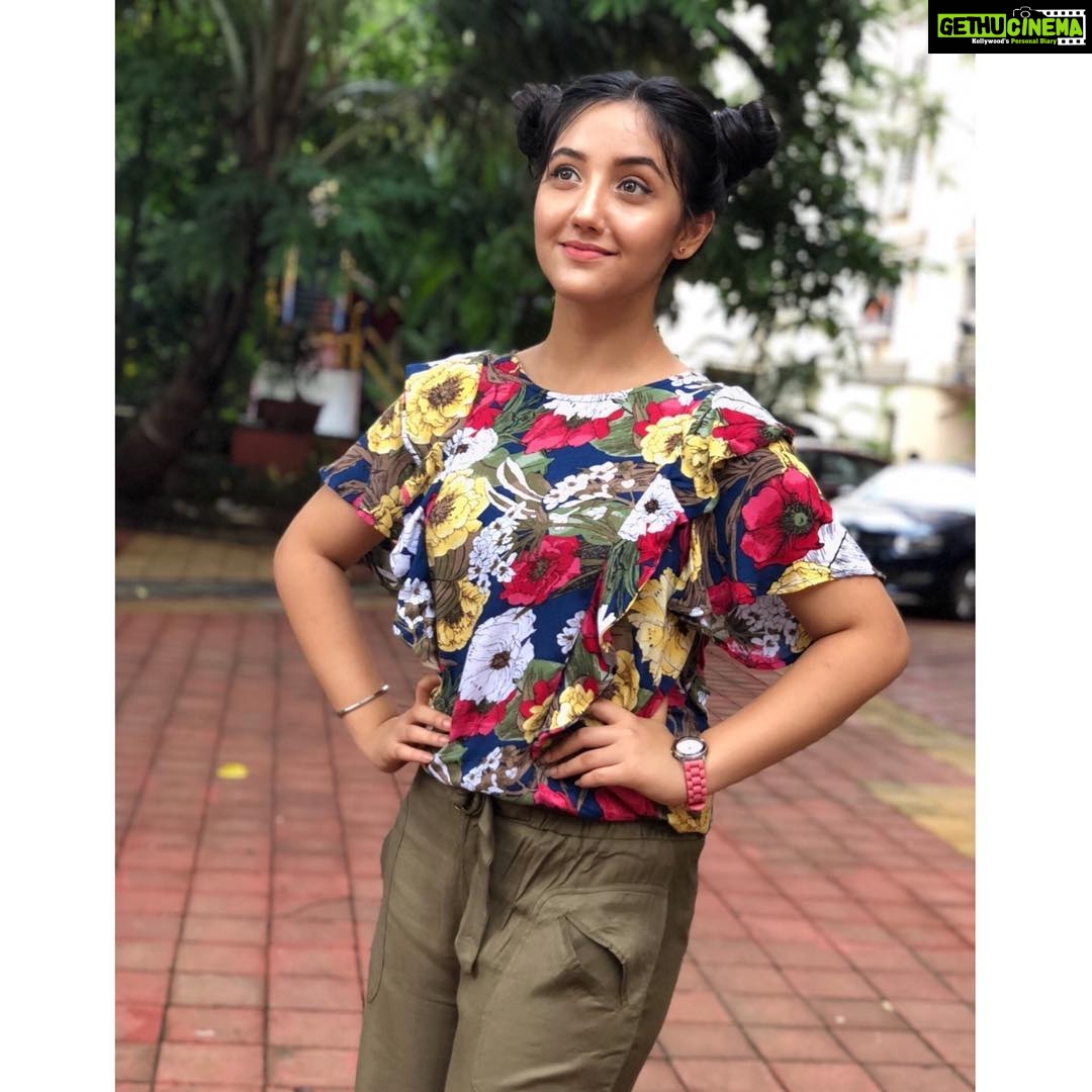Ashnoor Kaur Instagram - Dreams in her eyes, Hope in her heart, Dedication in her soul✨ . . What do you dream of?