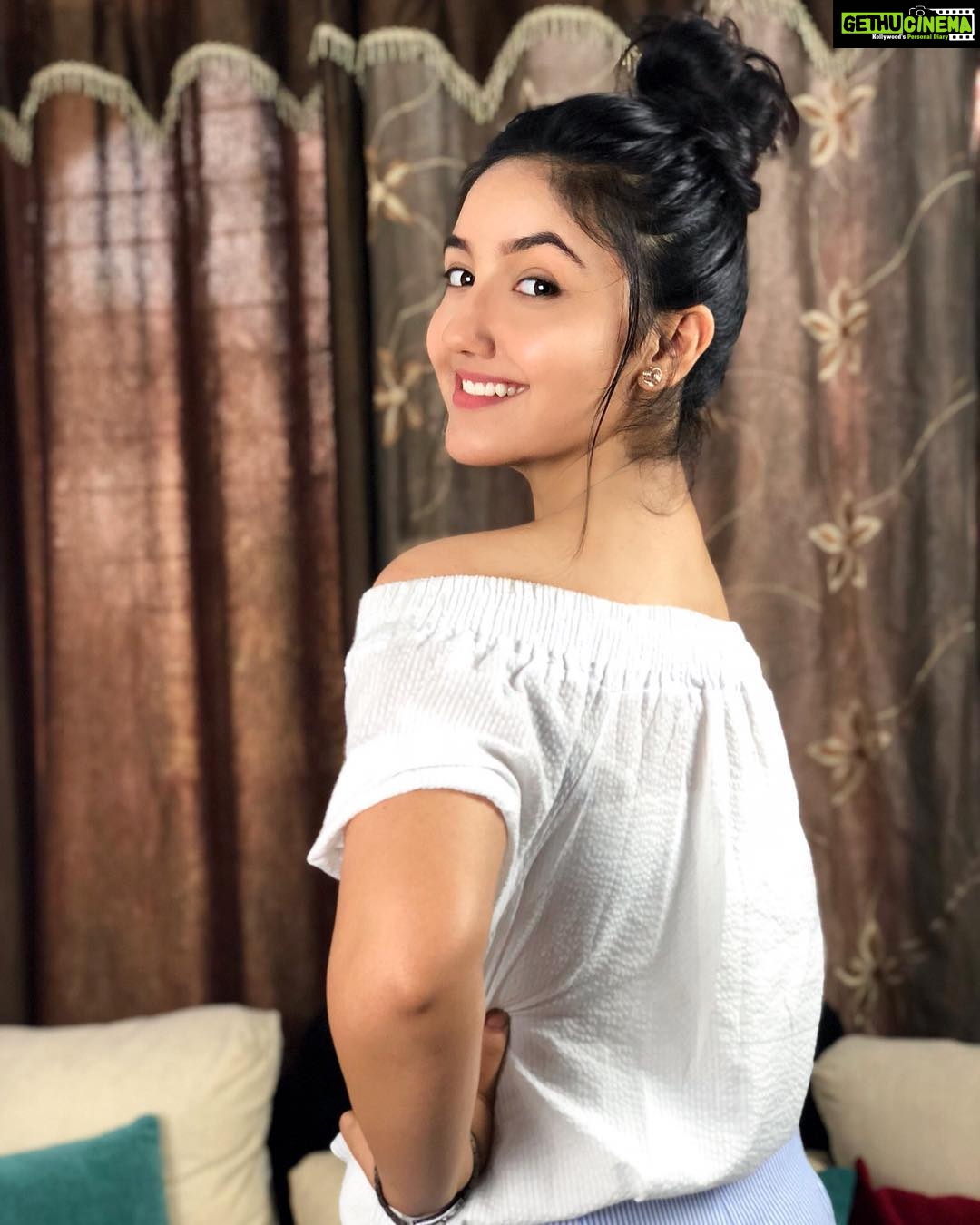 Ashnoor Kaur Instagram - Okay? Okay. #FaultInOurStars #OneOfMyFavouriteDailogues #ashnoorkaur #pictureOfTheDay