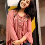 Ashnoor Kaur Instagram - Keep smiling because life is a beautiful thing, and there’s so much to smile about, only if you don’t let the negative overshadow the positive✨❤️ #ashnoorkaur #bepositive #loveyourself