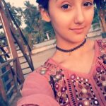Ashnoor Kaur Instagram - I really don’t have a problem showing the ugly side of people.. If that means my wearing no makeup, that’s fine.. Because to me, it’s beautiful💖✨ #nomakeup #barefaced #lovemyself #ashnoorkaur