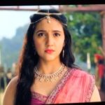 Ashnoor Kaur Instagram - Highlights from yesterday’s scene for those who missed it🤗 @sheezan9 when #Vilas and #Bhoj met for the first time! what do you think about the scene ? #prithvivallabh #newstorybegins #ashnoorkaur @writersgalaxyofficial Catch behind the scenes and the making in my story💕