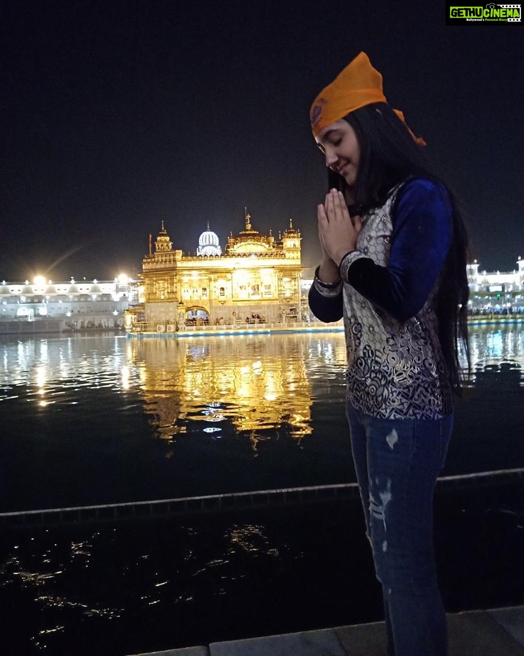 Ashnoor Kaur Instagram - The almighty🙏🏻 waheguru🙏🏻 #TheHolyCity #Amritsar #goldentemple #waheguru #ashnoorkaur Golden Temple ਸ਼੍ਰੀ ਹਰਿਮੰਦਰ ਸਾਹਿਬ