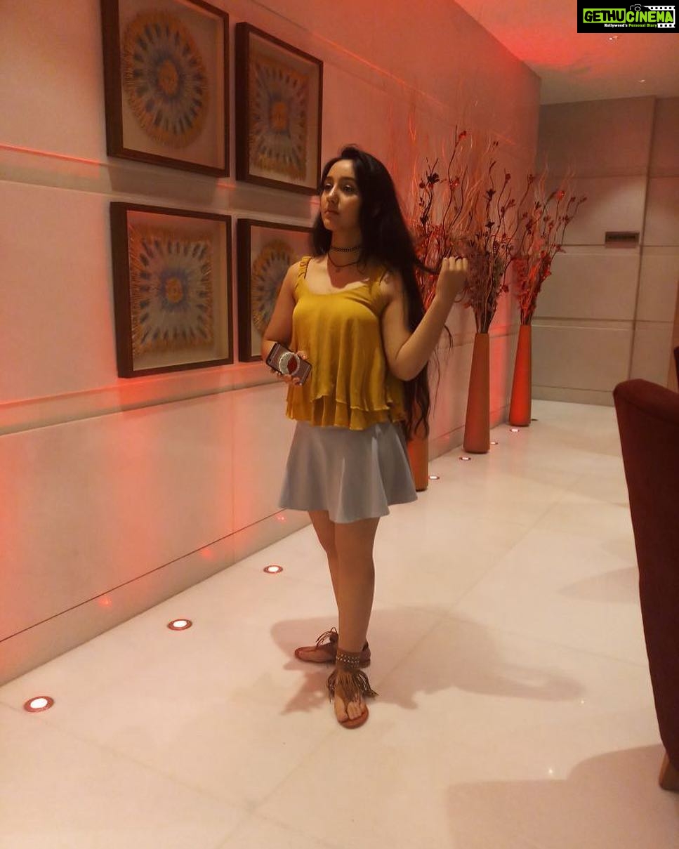 Ashnoor Kaur Instagram - But baby Iβm so Dope, And youβre so Nope!π
π»ββοΈπ€·π»ββοΈπ
#Ashnoorkaur #AshnoorStyleDiaries