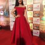 Ashnoor Kaur Instagram - About last night.. #17thITAawards Outfit by @whatsinofficial