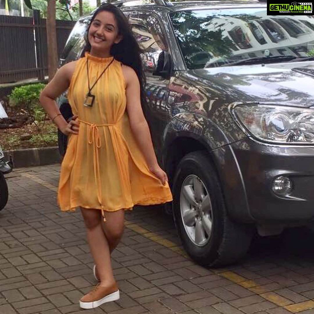 Ashnoor Kaur Instagram - Had a lovely time with my friends❤️ #instarbucks #funwithfriends #streetsnaps Dress and pouch by @_mad_over_accessories #ashnoorkaur Starbucks