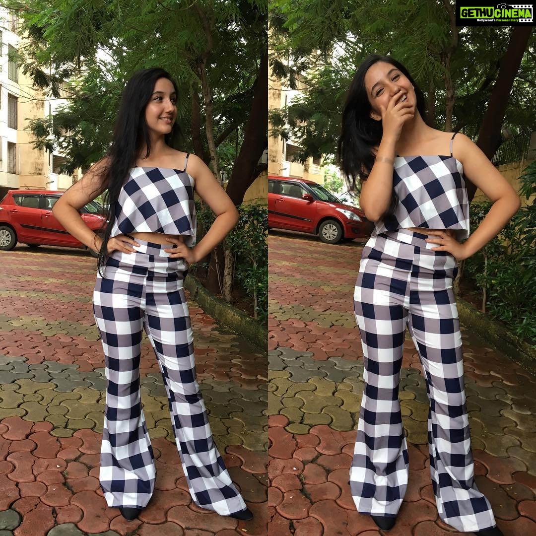 Ashnoor Kaur Instagram - A dress apart.. the 70's look.. this beautiful outfit by @papercrushfashion__ in love with this❤️ #ashnoorkaur #papercrushfashion__ India