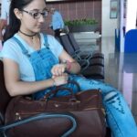 Ashnoor Kaur Instagram - Trip to Kerala was really comfortable with this really lovely n stylish Armani bag.. d capacity is good as well... ty @style_vitae for it❤️ #ashnoorkaur #ashnoor #style_vitae