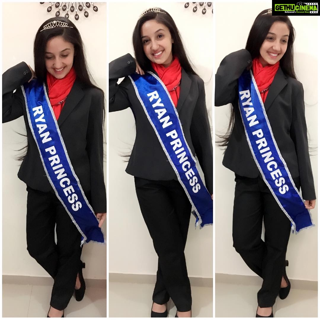Ashnoor Kaur Instagram - Yay! I became d 'Ryan Princess'!πΈπ» Wow! Thank u so much Ryan for this! It was one d of d most memorable days!β€οΈ Really enjoyed today! More pics coming soon guys!π