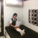 Ashnoor Kaur Instagram - #scriptreading #vanity #timeforshot #offscreen #love #life #more #naira #ashnoor #yrkkh #yerishtakyakehlatahai #starplus #😘