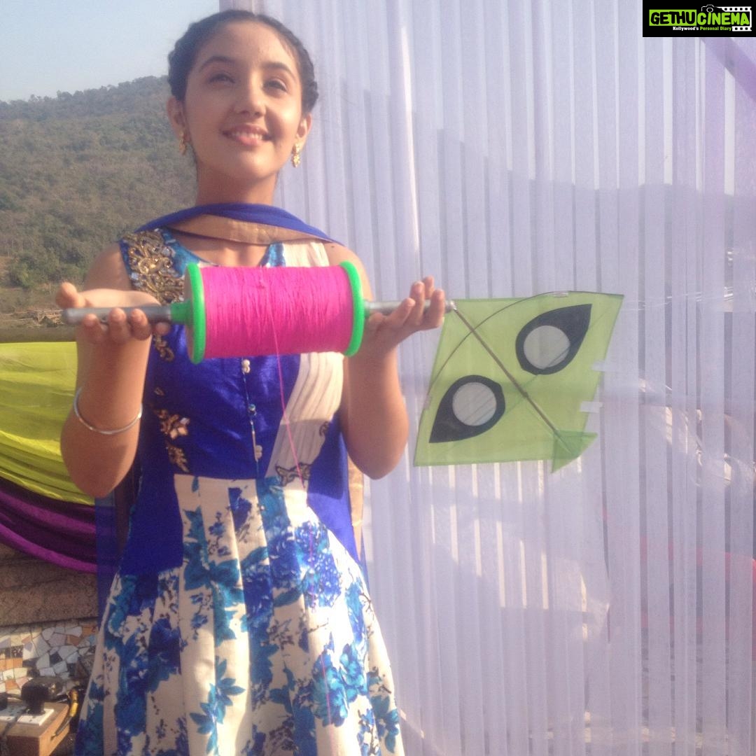 Ashnoor Kaur Instagram - #celebration#kiteflyingfestival#flyingkite#njoying#love#yrkkh#starplus#naira#instafun#instapic