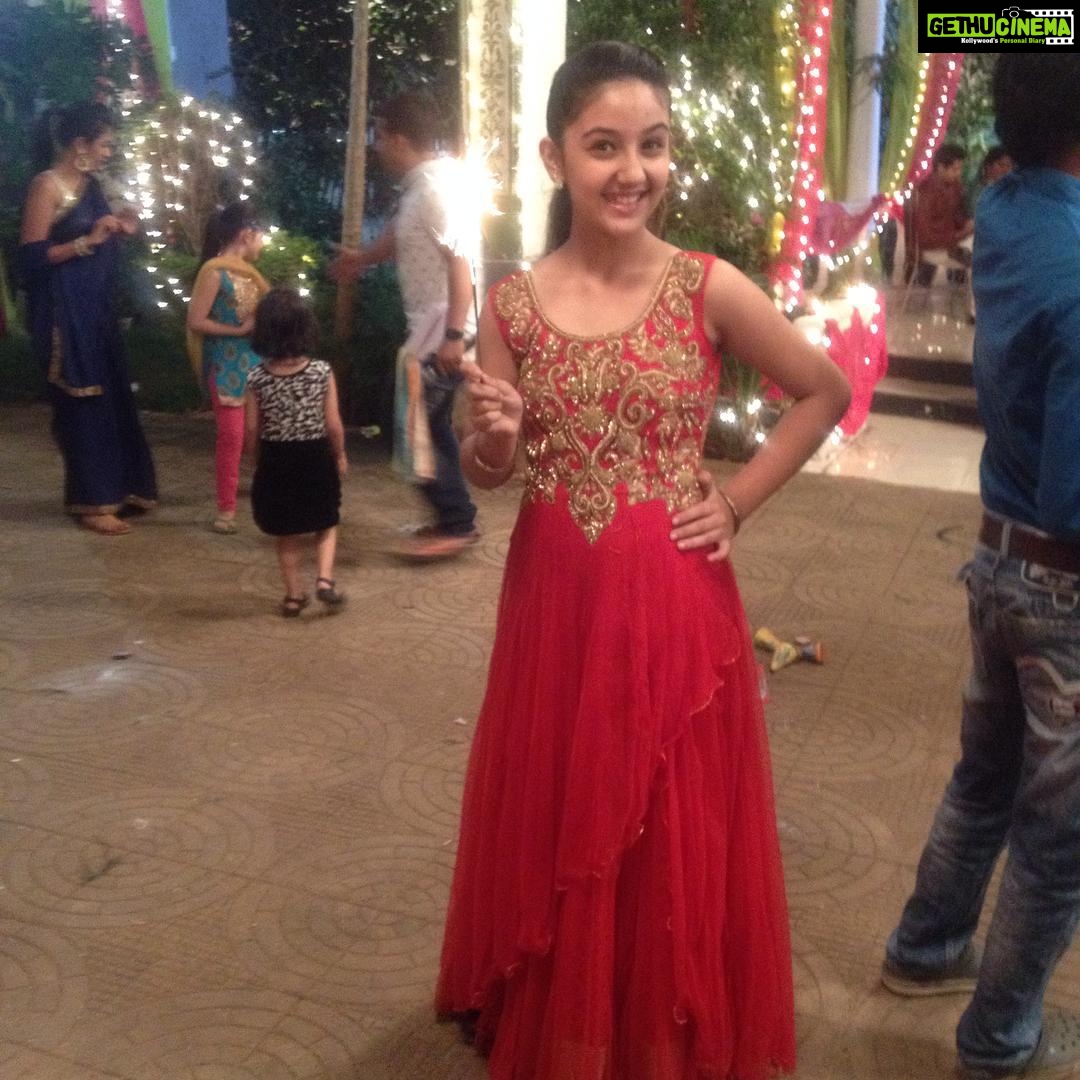 Ashnoor Kaur Instagram - Happy Diwali guys