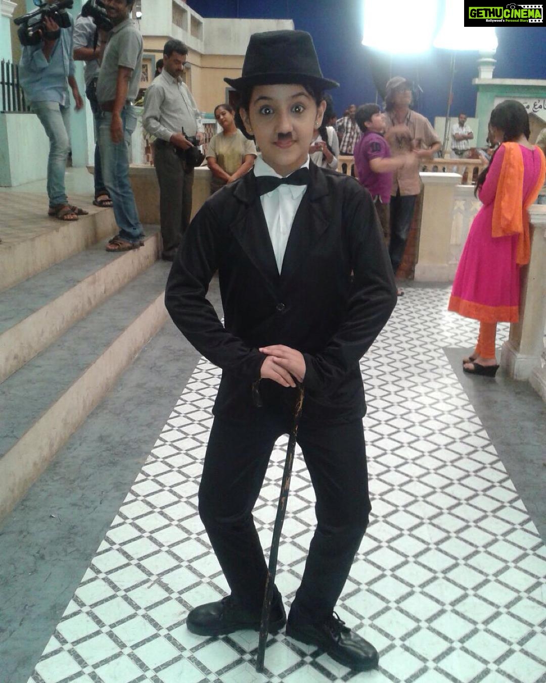 Ashnoor Kaur Instagram - Fav look#last show#fun#Charlie Chaplin