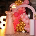 Ashnoor Kaur Instagram - Can’t believe I’m 18 (finallyyyyy)💗✨ . . . Beautiful📍 @mannrangi Amazing decor @set_style_snap Wearing @alesandracouture HMUA by my lovelies @shine_and_shadow_ 📸 @smileplease_25 Mannrangi