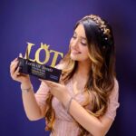 Ashnoor Kaur Instagram - ‘Inspirational youth icon’ it is💫 Feel so overwhelmed to be holding this title, & I feel extremely elated if I, in any way have been able to inspire the youth, the tomorrow of our nation🤍 #Grateful
