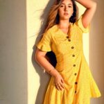Ashnoor Kaur Instagram - Daily dose of vitaminD☀️💛