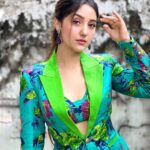 Ashnoor Kaur Instagram - Not a woman trying to impress, simply one beginning to progress… The focus is different💚 . . . #ootd #WhatIWore Styled by @akansha.27 @tiara_gal Heels @zara Outfit by @ranbirmukherjeeofficial Assisted by @houseofcreativity._ @_styleby_k