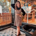 Ashnoor Kaur Instagram - Come on, no one’s favourite colour is brown🤎 . . . Wearing @pankhclothing 📸 @kauravneet79