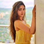 Ashnoor Kaur Instagram - Standing in a nice dress, staring at the sunset🌆💛