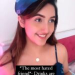 Ashnoor Kaur Instagram - Tag those friends💸👀 #BottomsUp #ReelyFunny