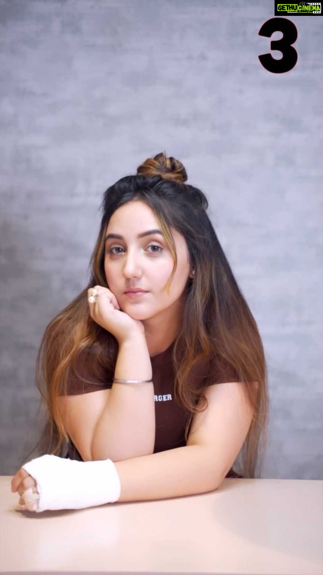 Ashnoor Kaur Instagram - Showcase your talent on the big stage to win big🤩 Download the Triller app and participate in #TrillerIconz ⭐️♥️ #TrillerIconz #DanceIconz #MusicIconz #LifestyleIconz #ComedyIconz #YouDoYouIconz #TrillerIndia #Triller @Triller_India