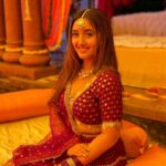 Ashnoor Kaur Instagram - Happy Dhanteras♥️✨
