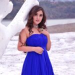 Ashnoor Kaur Instagram - Let it go, let it go, can’t hold it back anymore❄️💙