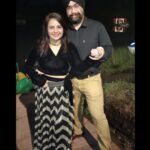Ashnoor Kaur Instagram - Nights like these♥️✨ #FamilyDinner in the #MiddleOfTheRiver . . Me & mom wearing @styleislandofficial