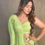 Ashnoor Kaur Instagram - Hold yourself, to a standard of grace; not perfection✨ . . #ootn #WhatIWore #ashnoorstylediaries Wearing @the_adhya_designer MUA @makeupbysurbhik Hair @makeoverby_mrunal