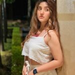 Ashnoor Kaur Instagram - In a tropical state of mind🌴🤍 . . . #resort #staycation #resortlife #relaxing #whatiwore 👗 @howwhenwearclothing 📍 @radissonbluresort_karjat Radisson Blu Resort & Spa Karjat