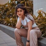 Ashnoor Kaur Instagram - Just me wondering why does Monday come back so quickly? ;/