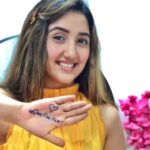 Ashnoor Kaur Instagram - Have you ever thought you could be having poor heart health? Well, I just found out that signs of poor heart health do not appear as visibly in women, as they do in men. This means that even if we have poor heart health, it could be ignored or undetected, putting us at high risk!! So, to all the women out there, get your heart tested today. And please share this message with as many people as possible, by changing your profile picture and posting your heart image (just like I have) to show your support🤍 @saffolalife #CareForHerHeart #SaffolalifeWorldHeartDay #WorldHeartDay #ShareWhatHelps #Collaboration