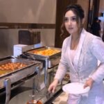 Ashnoor Kaur Instagram - #OhShit 😳 (Kidding guys, I always follow my diet like a good girl ;p) Tag the bechare diet waale🥴