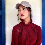 Ashnoor Kaur Instagram - Rouge cheeks, red lips.. Dark hair, a mind of mischief♥️ . . 1,2,3 or 4?