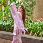 Ashnoor Kaur Instagram - Lavender love💜 . . #WhatIWore #GanpatiDiaries Styled by @_neelangi_ Wearing @labelkanupriya 📸 @x.rxhit.x