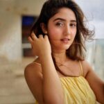 Ashnoor Kaur Instagram – Tempestuous Thursday💛