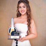 Ashnoor Kaur Instagram - ‘Youngest Diva of India 2021’ it is🤍✨ Thanks to all my fans, admirers, and Ashnoorians for always having my back... Biggg hug, xoxo! @internationaliconicaward @kapoormohit888 @slashproductions