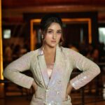 Ashnoor Kaur Instagram - You are meant for great things girl, buckle up✨🤍