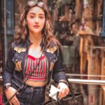 Ashnoor Kaur Instagram - Off to Delhi✈️ 1,2 or 3? Swipe to see my full airport look! #whatiwore #ashnoorstylediaries . . 📸 @gurmeetsingh0911 At The Airport