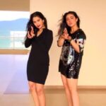 Ashnoor Kaur Instagram - Clap clap clap😏🖤 . . #trending @mojindia #letsmoj #fun