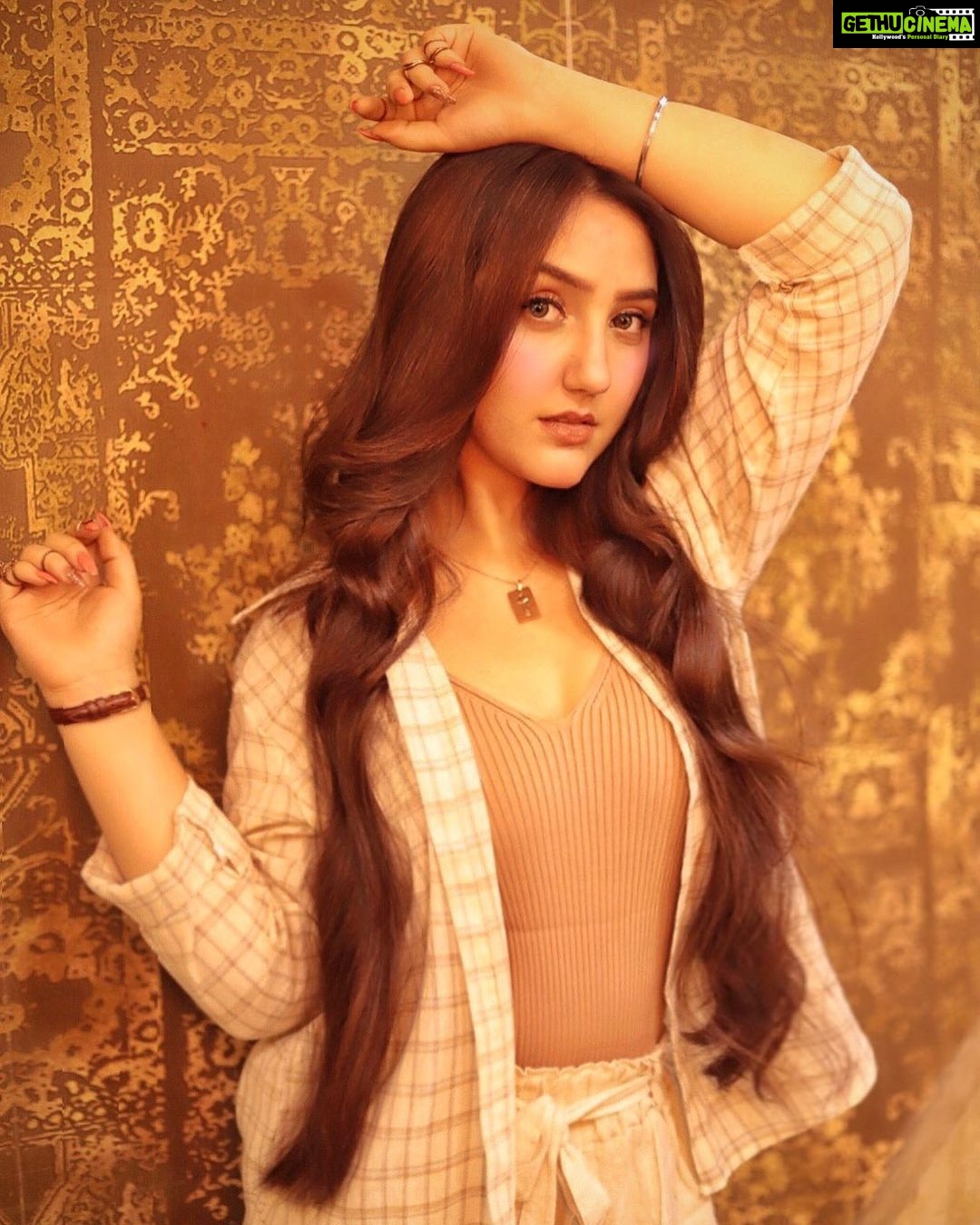Ashnoor Kaur Instagram - Be a little more you, and a lot less them♥️