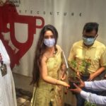 Ashnoor Kaur Instagram - It was indeed an honour being a pledger as a tree guardians at BMC's MEGA Vriksha campaign initiated by @my_bmc on the #WorldEnvironmentDay 🌱♥️ I would want to urge each one of you plant saplings, and nurture the existing ones! Let’s be responsible citizens... Amchi Mumbai..