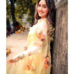 Ashnoor Kaur Instagram - Because maybe, true happiness is when we’re happy with ourselves♥️ . . #AllAboutToday #PicturesComingSoon Guess what was it for???